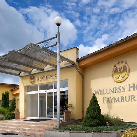 Hotel Frymburk Exteriör bild